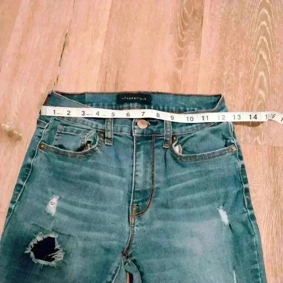 Aeropostale women's size 2 High waisted ankle jeggings holes distressed - Picture 3 of 9